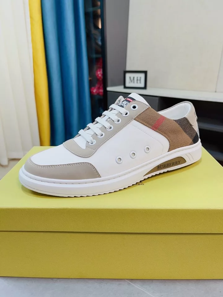 (Luxury brand, the latest fashion men's shoes 🔜 upper selected imported top quality material ➕ outsole original Burberry pattern trim material production and cowhide splicing, highlighting the brand image) leather sheep lining, on the foot lightweight and comfortable, personality fashion rubber wear-resistant outsole, size: 38/44