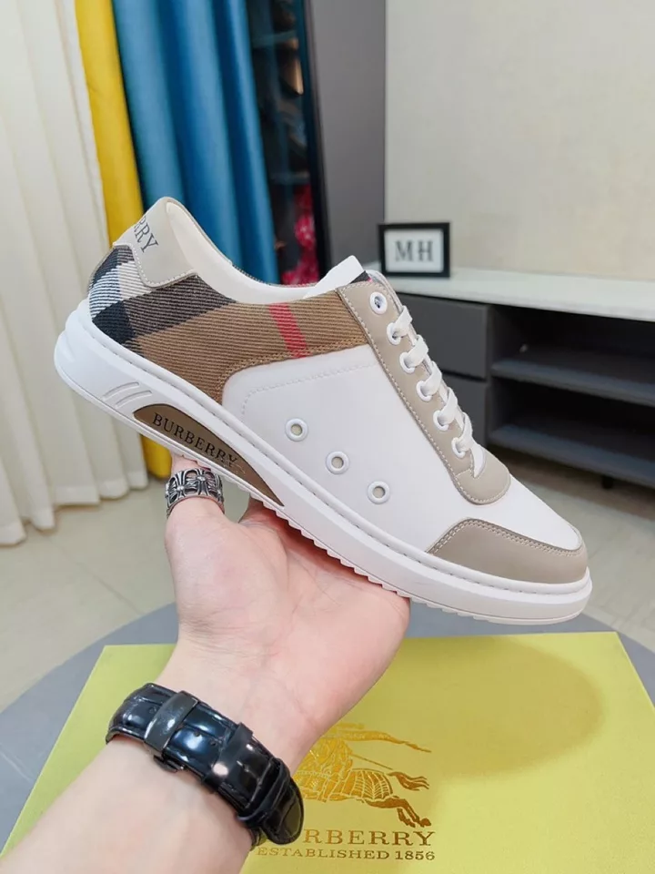 (Luxury brand, the latest fashion men's shoes 🔜 upper selected imported top quality material ➕ outsole original Burberry pattern trim material production and cowhide splicing, highlighting the brand image) leather sheep lining, on the foot lightweight and comfortable, personality fashion rubber wear-resistant outsole, size: 38/44