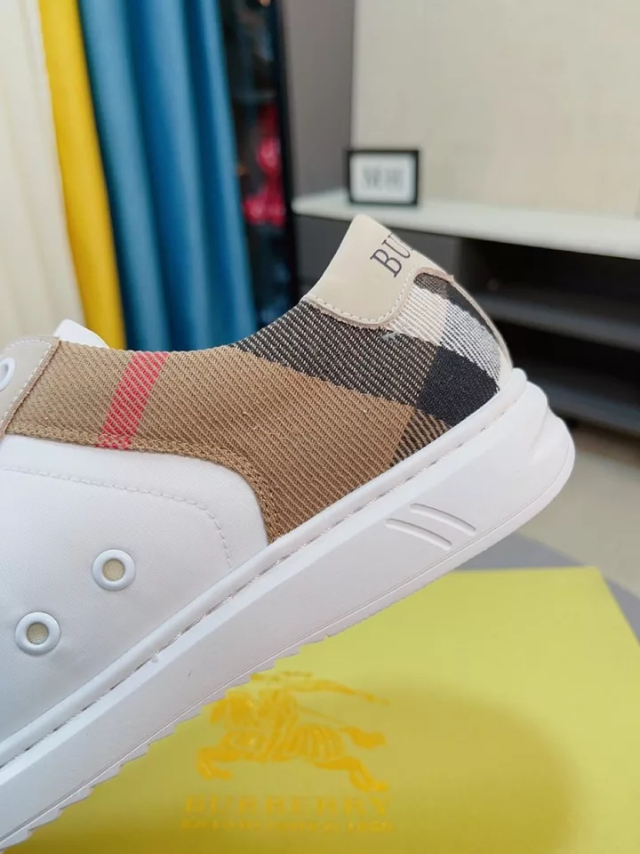 (Luxury brand, the latest fashion men's shoes 🔜 upper selected imported top quality material ➕ outsole original Burberry pattern trim material production and cowhide splicing, highlighting the brand image) leather sheep lining, on the foot lightweight and comfortable, personality fashion rubber wear-resistant outsole, size: 38/44