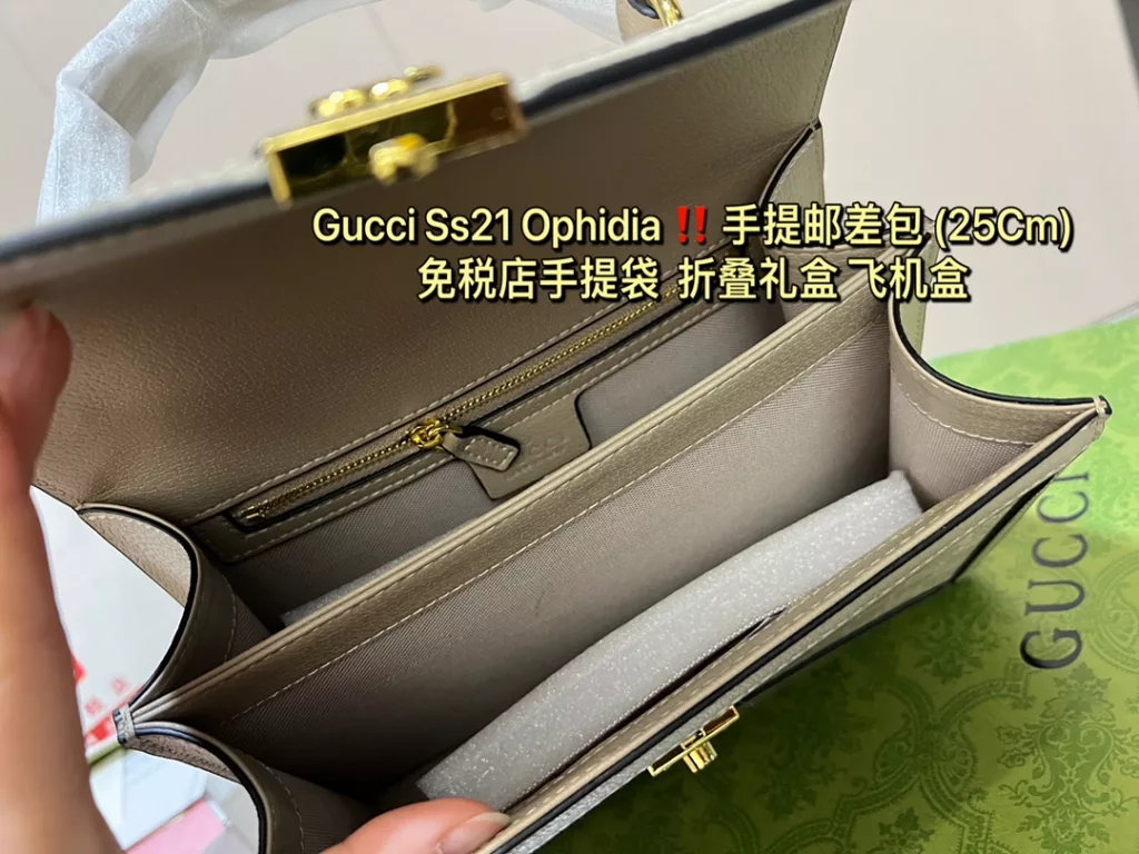 Folding box packaging big pop models<br>Gucci Ss21 Ophidia series new models old flower handheld messenger durable retro not easily outdated with the original ebony cowhide ~ this paragraph retro flavor is particularly strong, the original version of the hardware version of the crushed flowers inside! The effect on the body is also superb, mainly with exquisite special hardware to enhance the overall sense of quality. Size 25.18