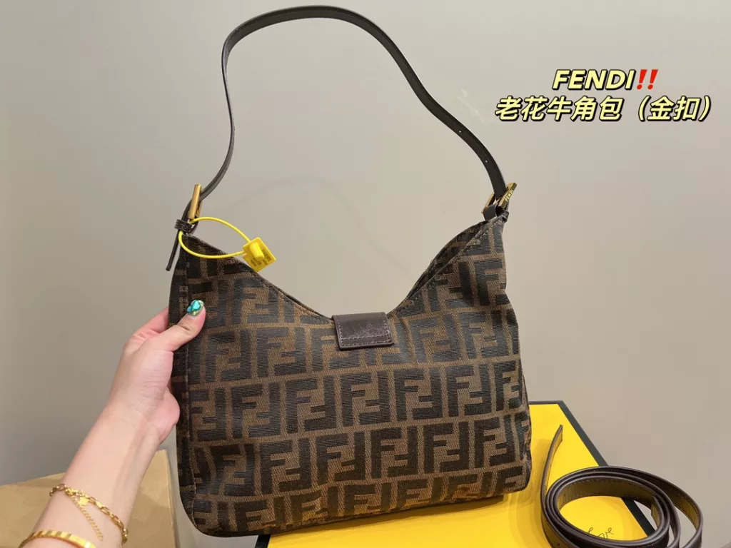 Size 30.17<br>Fendi croissant bag (old flower)<br>Low-key and atmospheric fashionable and versatile<br>Simple and high class