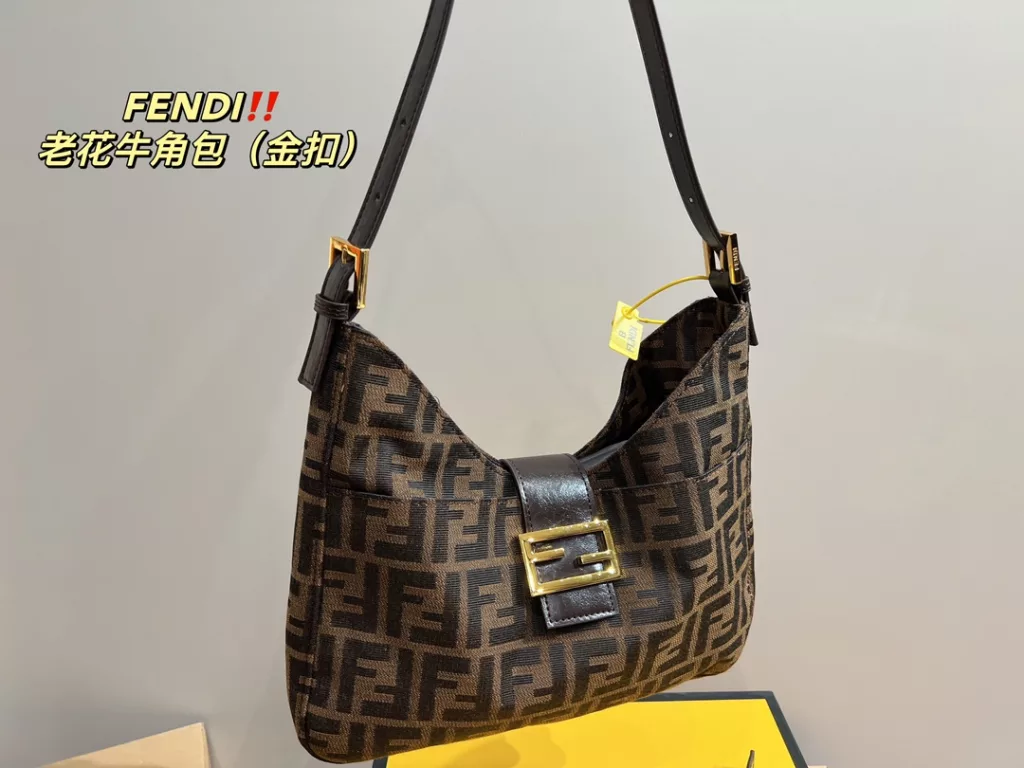 Size 30.17<br>Fendi croissant bag (old flower)<br>Low-key and atmospheric fashionable and versatile<br>Simple and high class