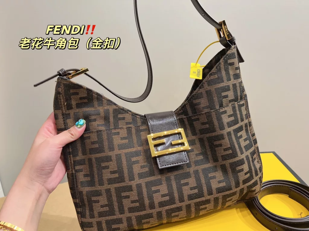 Size 30.17<br>Fendi croissant bag (old flower)<br>Low-key and atmospheric fashionable and versatile<br>Simple and high class