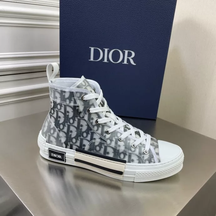 The original counter purchase disassembled 1:1 production, Dior letters, film, lace-up casual shoes material ☑️ fabric: Italian canvas, frosted film ☑️ lining, cushion foot: the original one air cushion foot ☑️ outsole: tpu outsole ☑️ yardage: couple models, 35-45