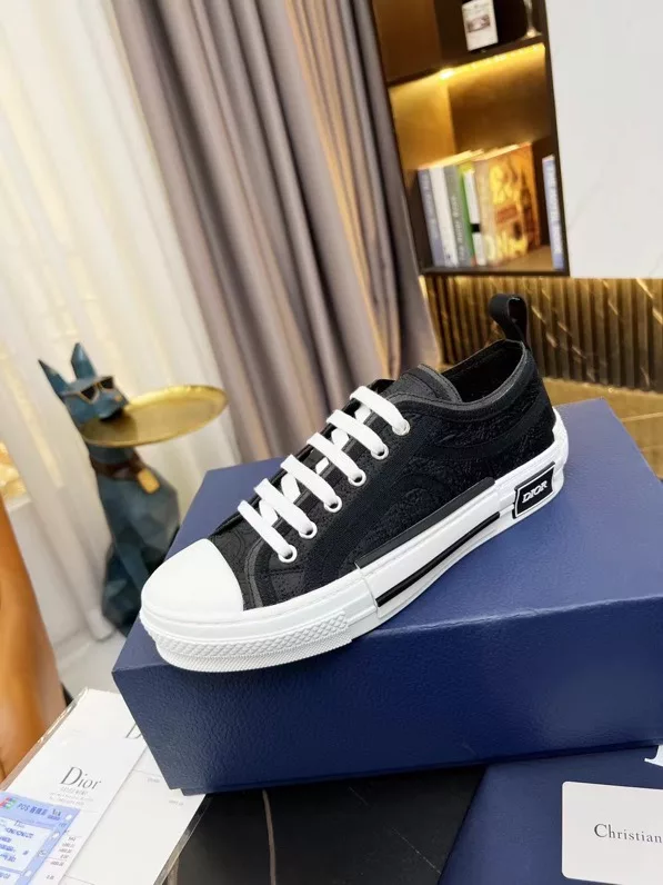 Dior sneakers. Size: 35-44