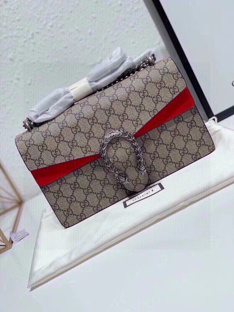 🎀🎀 color apricot red 🎀 size 28x16🎀 [smug] 28cm Gucci wine bag Dionysus Netflix celebrity favorite The beautiful Gucci wine bag is enough to make you drunk ~ Dionysus wine bag The hottest model in the fashion world 😘 Imported PVC with anti-hair cowhide 🐂 fall in love with him and can not help it, casual ➰ matchy-matchy is so capricious beauty 💕