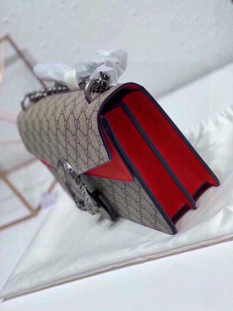 🎀🎀 color apricot red 🎀 size 28x16🎀 [smug] 28cm Gucci wine bag Dionysus Netflix celebrity favorite The beautiful Gucci wine bag is enough to make you drunk ~ Dionysus wine bag The hottest model in the fashion world 😘 Imported PVC with anti-hair cowhide 🐂 fall in love with him and can not help it, casual ➰ matchy-matchy is so capricious beauty 💕