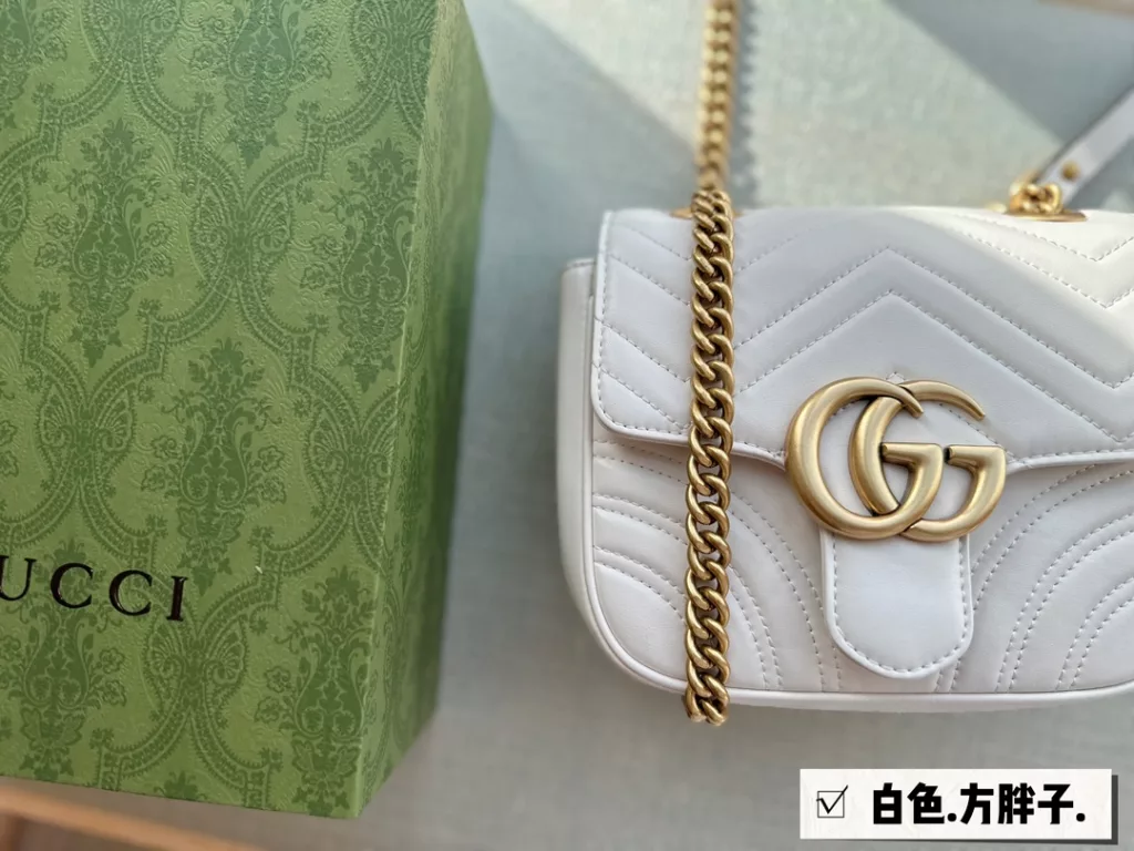 size: 18*17cm<br>GG Marmont square fatty<br>Gucci new small cute shocking attack<br>Babies absolutely absolutely the next explosive!