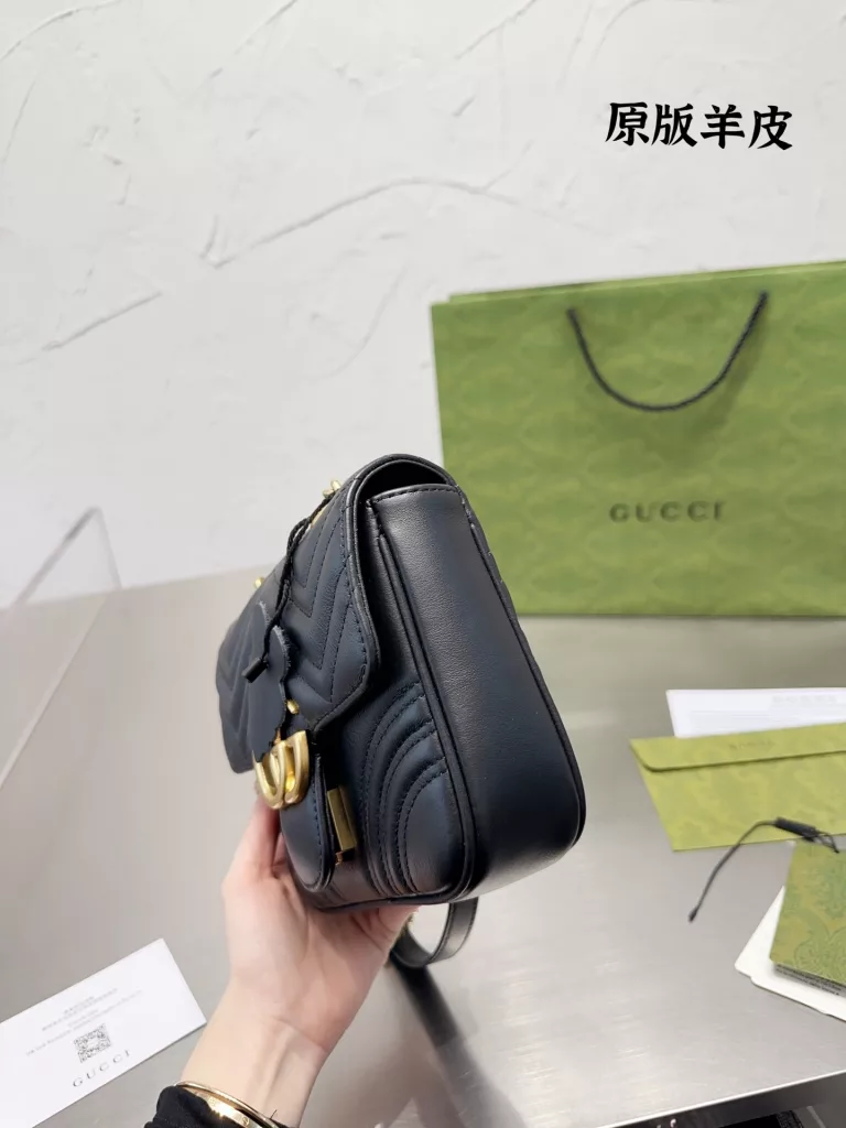 size: 18*17cm<br>GG Marmont square fatty<br>Gucci new small cute shocking attack<br>Babies absolutely absolutely the next explosive!