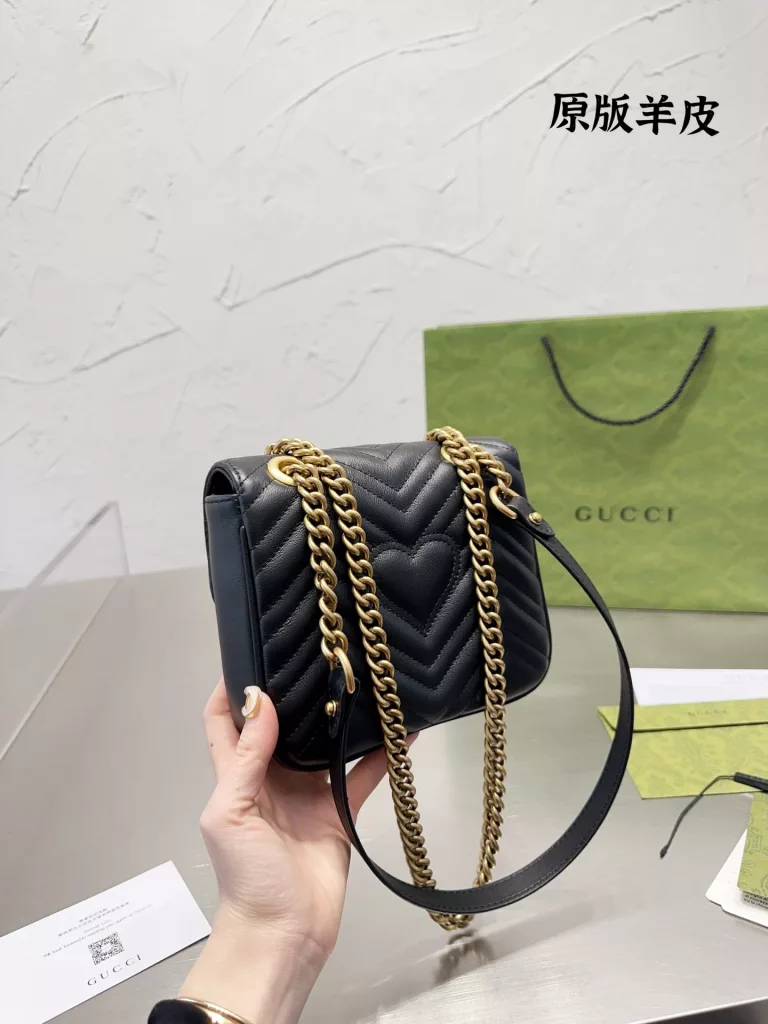 size: 18*17cm<br>GG Marmont square fatty<br>Gucci new small cute shocking attack<br>Babies absolutely absolutely the next explosive!