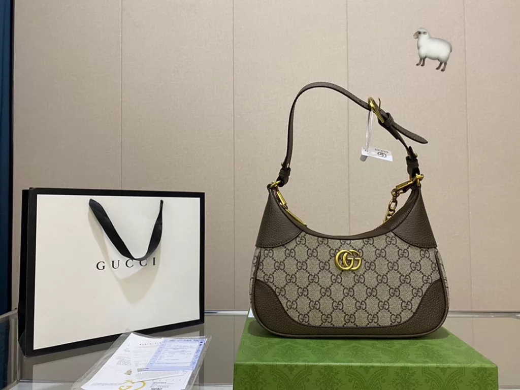 Gucci Coolidge underarm bag super good with suitable for daily travel girlfriends shopping fashion and versatile are super good choice D-28 size 23.6.12 with box