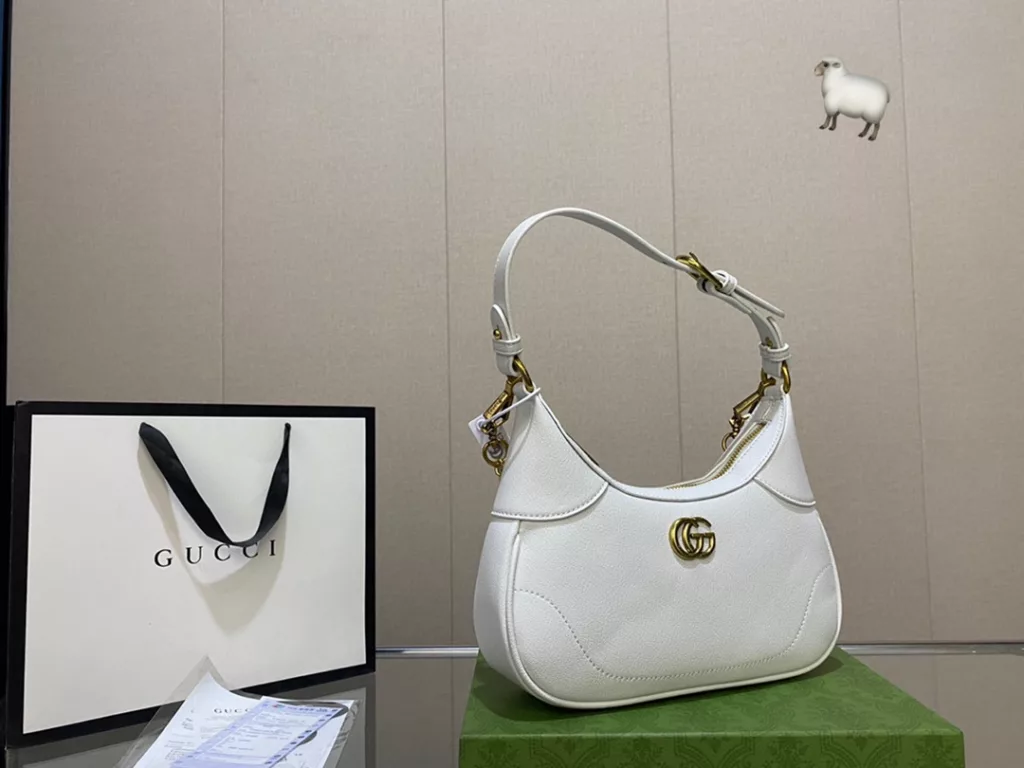 Gucci Coolidge underarm bag super good with suitable for daily travel girlfriends shopping fashion and versatile are super good choice D-28 size 23.6.12 with box