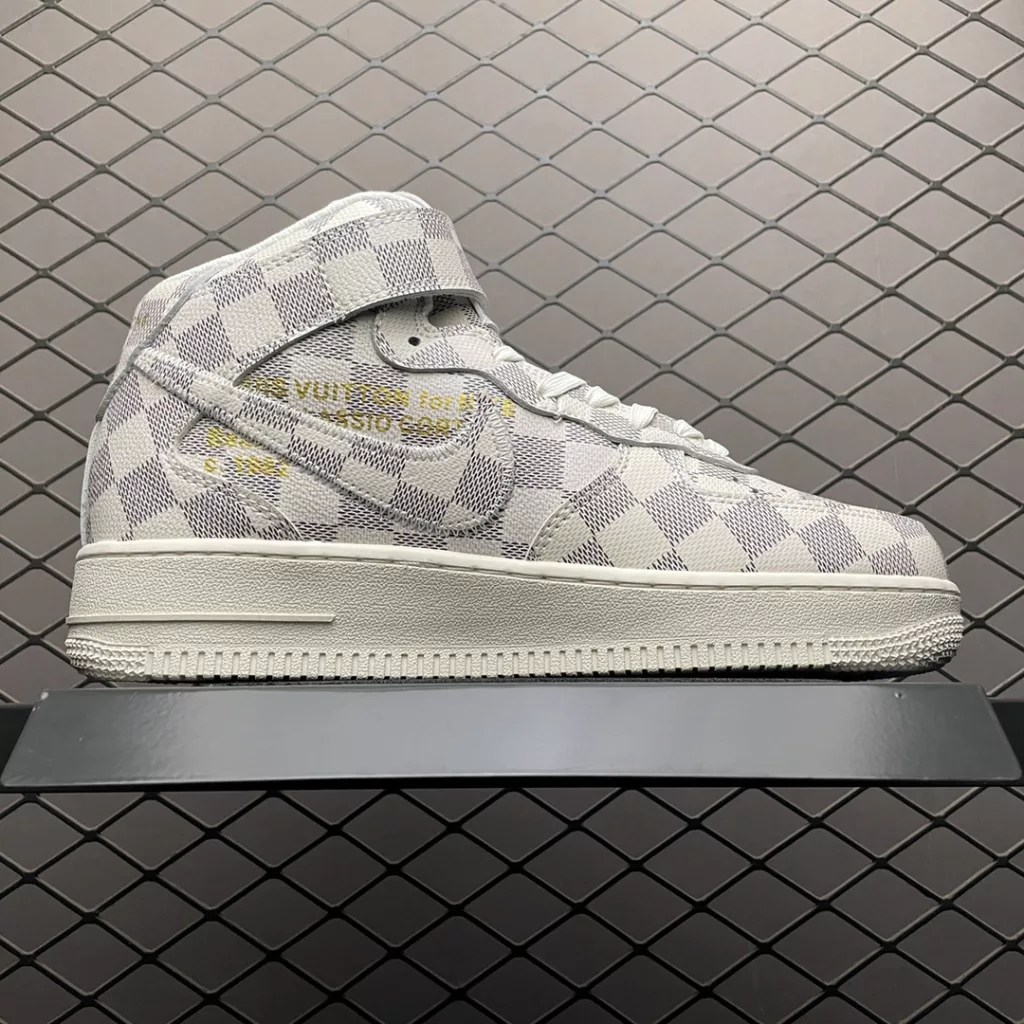 Louis Vuitton x Off-white x NK Air Force 1 LV tripartite co-branded model Air Force 1 mid-top casual sports board shoes Full set of custom shoebox Accessories Size: 36 36.5 37.5 38 38.5 39 40 40.5 41 42 42.5 43 44 45 46