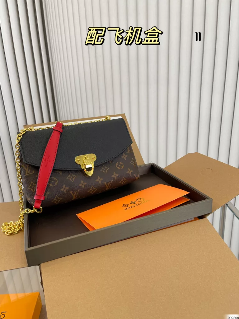 Louis Vuitton/Louis Vuitton<br>LV women's bag SAINT shoulder crossbody chain bag<br>The first choice for everyday fashion and elegance<br>A must for every cool girl<br>Size 25 16