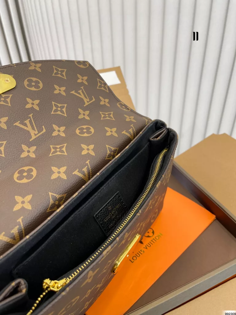 Louis Vuitton/Louis Vuitton<br>LV women's bag SAINT shoulder crossbody chain bag<br>The first choice for everyday fashion and elegance<br>A must for every cool girl<br>Size 25 16