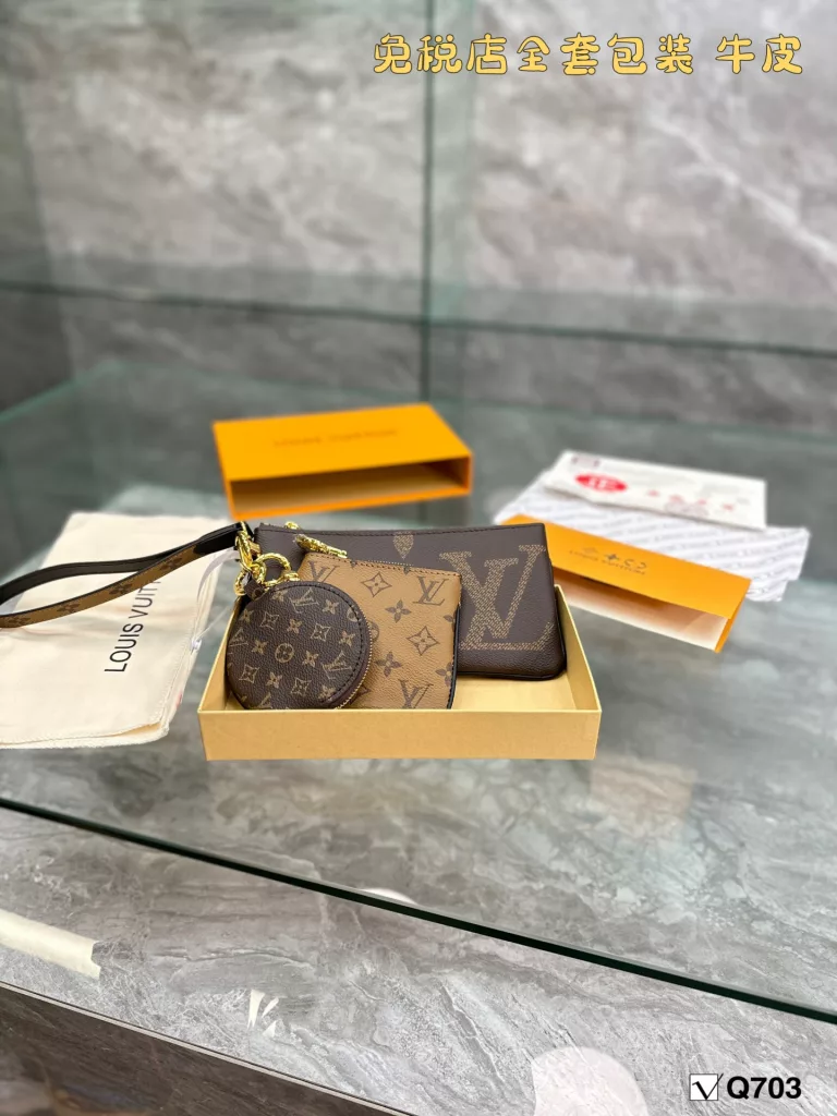 LV trio coin purse country trio clutch bag Ren super popular bag<br>Louis vuitton trio three in one coin purse