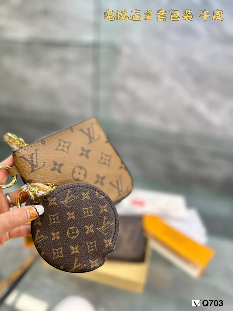 LV trio coin purse country trio clutch bag Ren super popular bag<br>Louis vuitton trio three in one coin purse