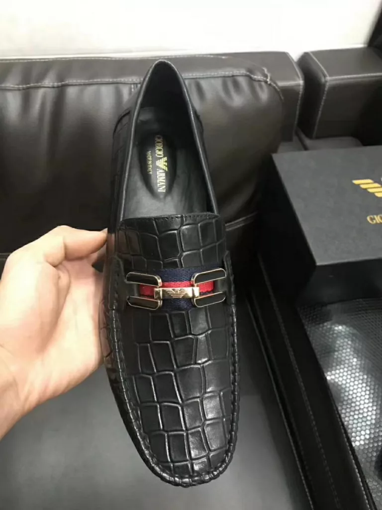 Armani 👞 top luxury brand, the latest fashion casual beans men's shoes, the upper head 🐂 cowhide embossed + anti-hair cowhide lining 🤝 38--45 yards