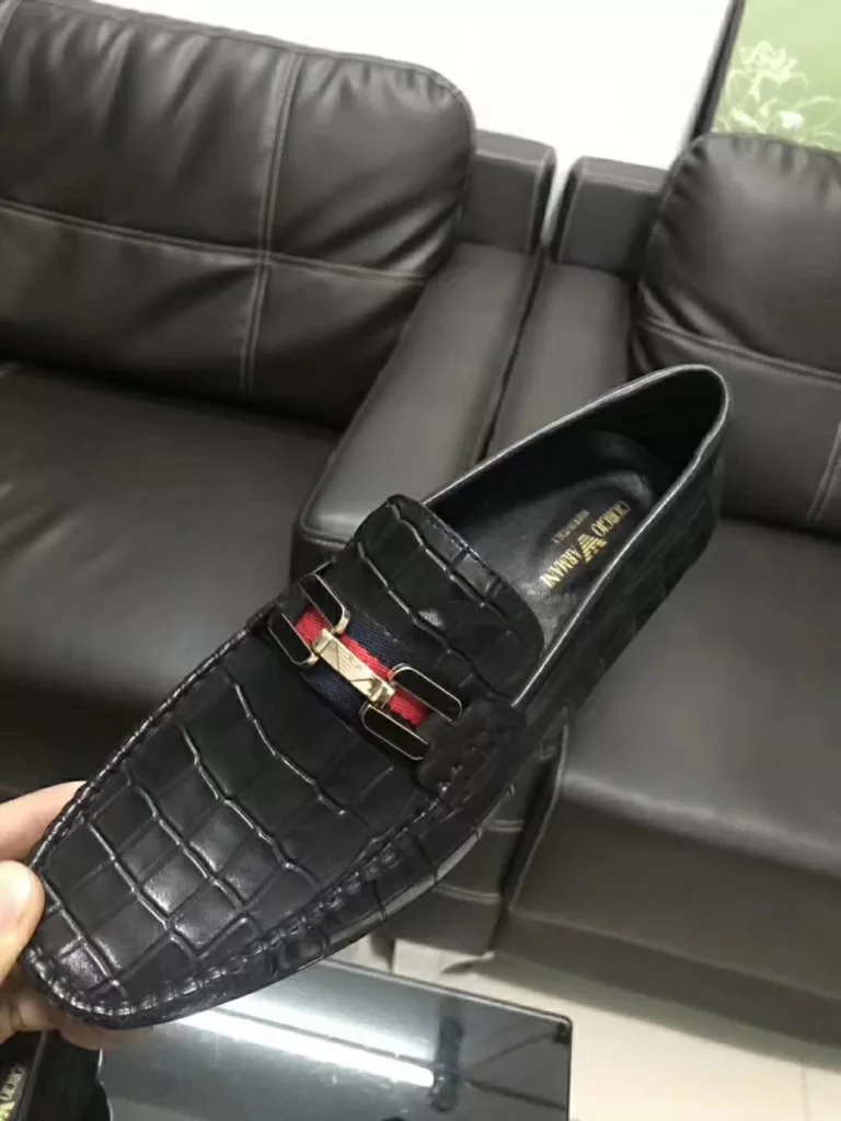 Armani 👞 top luxury brand, the latest fashion casual beans men's shoes, the upper head 🐂 cowhide embossed + anti-hair cowhide lining 🤝 38--45 yards