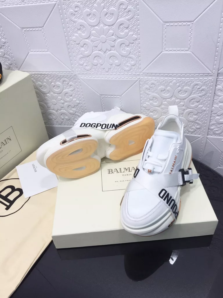 Balmain 20ss fall and winter the latest models of the runway models of old man shoes! Brand Balmain 𝘽𝙖𝙡𝙢𝙖𝙞𝙣 by French fashion designer 𝙥𝙞𝙞 𝙚𝙧𝙧𝙚 𝘽𝙖𝙡𝙢𝙖𝙞 𝙣𝙣 (Pierre. The old couture house founded in 1945 by Mr. (Pierre Balmain), together with 𝘿𝙞𝙤𝙧, 𝘽𝙖𝙡𝙚 𝙣𝙘𝙞𝙖𝙖𝙜𝙖 tied as the triumvirate of custom fashion after World War II, this model uses pure hand finishing to create a distinctive fashion element 𝘽 𝙡𝙢𝙖𝙞𝙣 beauty shoes!