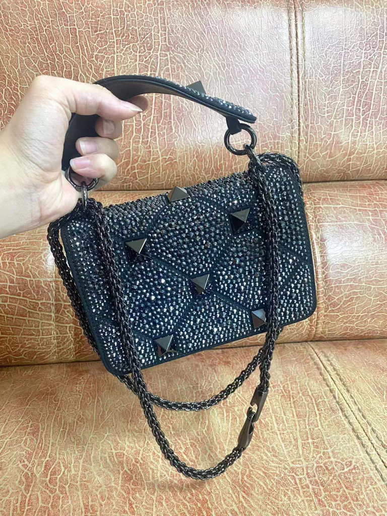 Valentino limited full diamond bag~ ✨✨✨