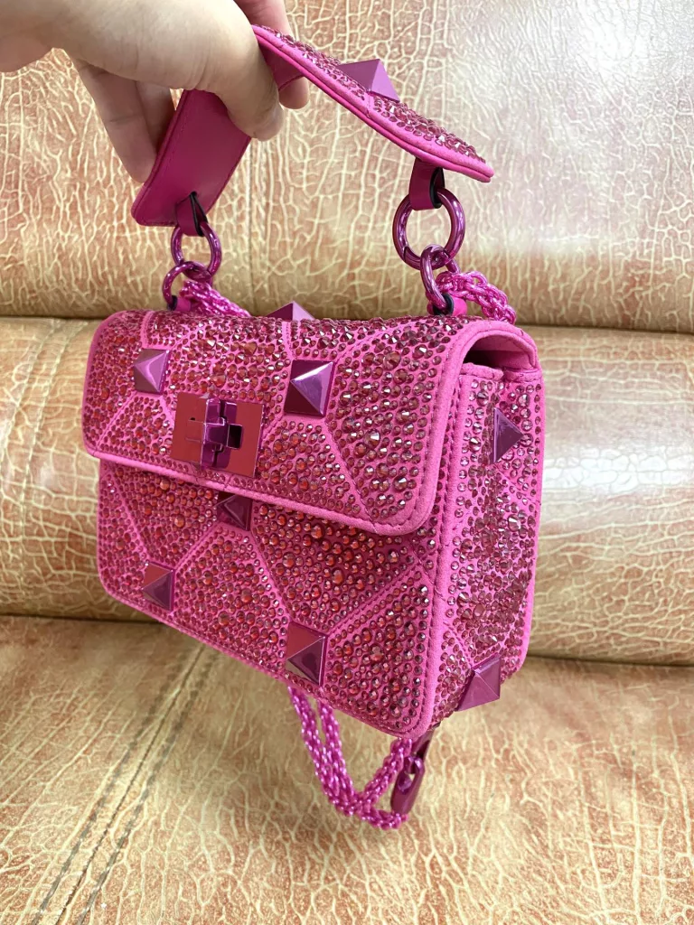 Valentino limited full diamond bag~ ✨✨✨