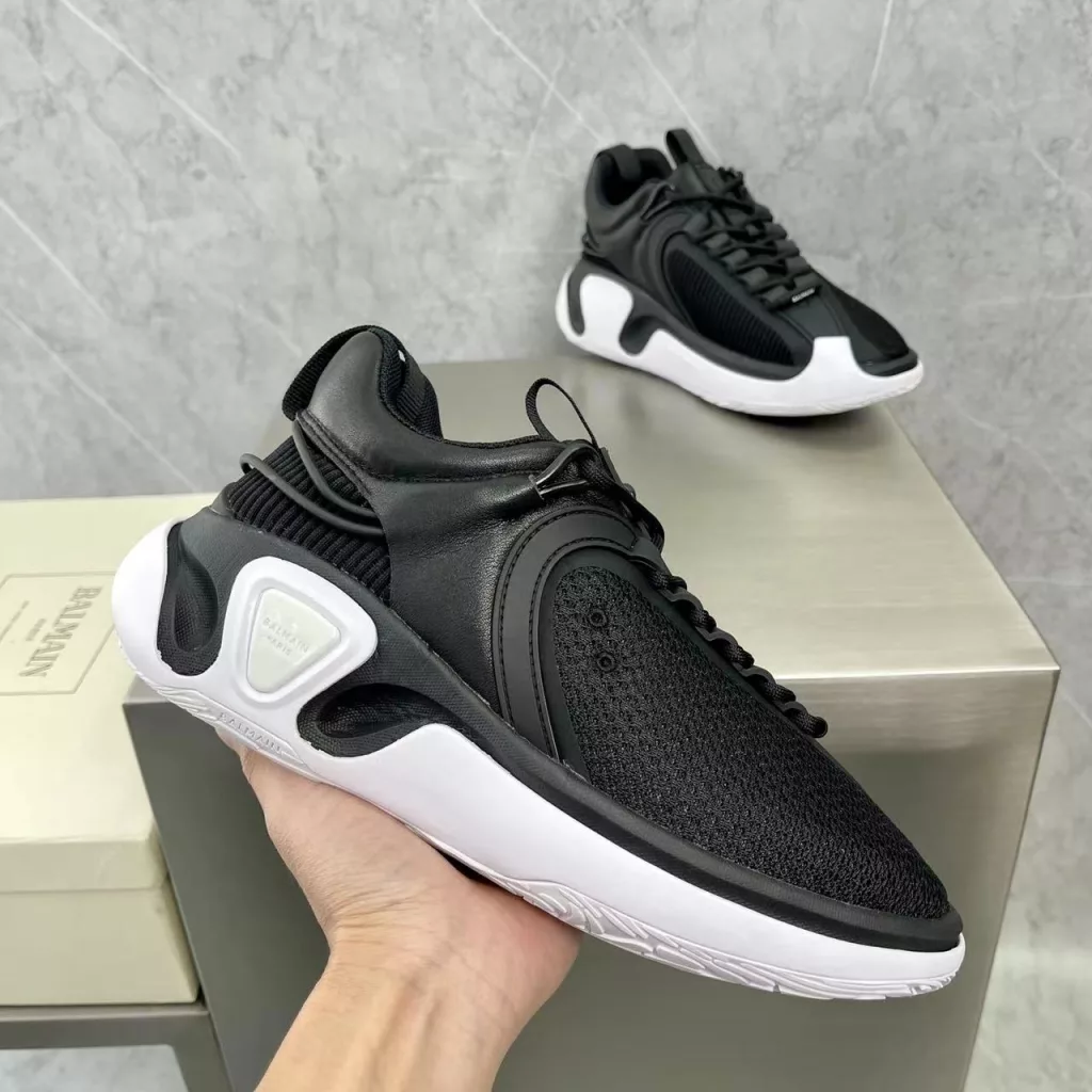 Balmain｜Balmain𝟐𝟎𝟐𝟐𝟐/𝐒𝐒 𝐧𝐞𝐰 New casual shoes men's and women's code couple models shipped<br>Cowhide stitching original mesh with elastic elastic lacing webbing carry shoes ring with multiple composite stitching heavy work to create a boutique lining light breathable mesh sheepskin cushion foot all raw materials fierce goods 5CM light original tpu outsole thickening comfortable feet feel very good and especially good with super tide model no girl can resist a goddess / god of artwork into new elements so that people can not resist … 🕊 this year's high heels of the absolute sub 🥰 minutes will let you have a unique feminine blingbling super beauty full set of original box packaging!<br>Women's sizes: 35-36-37-38-39-40 (can be customized 41 can not be returned)<br>Men's sizes: 39-40-41-42-43-44 (can be customized for men 38 45 46 can not be returned)