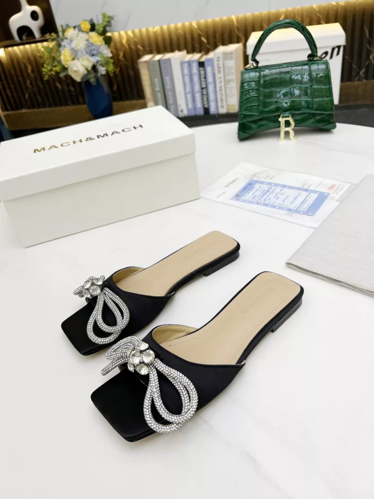 Mach & Mach Crystal Bow Fairy Single Shoe Collection<br>Imported real silk face A grade proud diamond bow buckle inside footpad sheepskin feet gorgeous<br>High end rubber sole + original consistent leather outsole<br>Shoe size :35-42