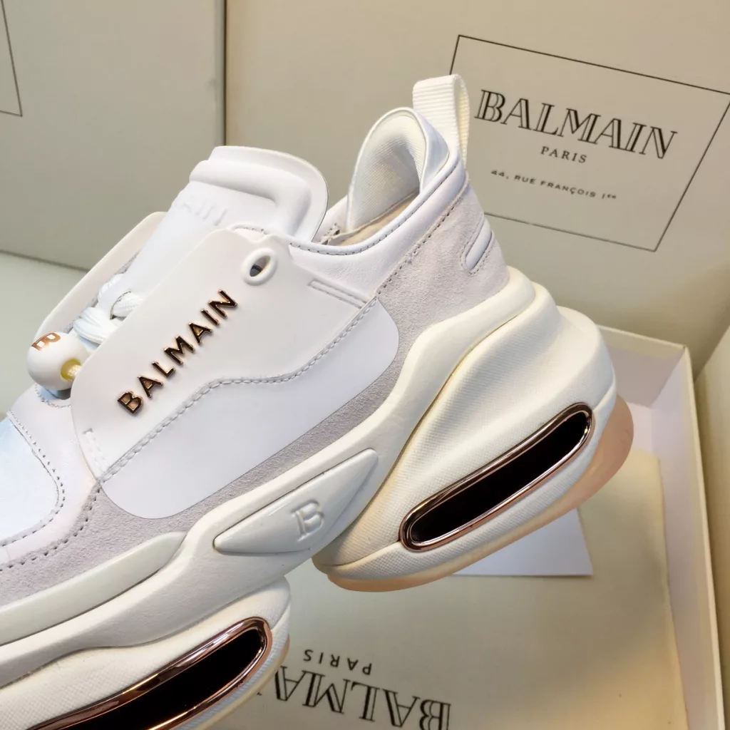 The original version of the development, welcome to compare the quality of<br>Balmain old man shoes, sock boots, long wear does not deform<br>Size: 34-41<br>Full set of packaging