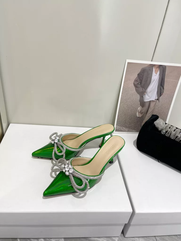 Mach & Mach High Heel Bow Rhinestones<br>Color: Red Silver blue purple green Yellow<br>Heel height :6.5cm Material: Italian leather sole imported special dazzling material<br>Size :34 35 36 37 38 39 40