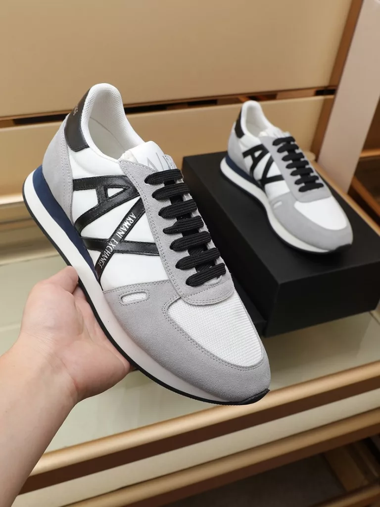 Armani] new men's fashion casual shoes 🇨🇳 original single quality, high-end boutique 💯 exquisite details, using Italian cowhide with breathable mesh ➕ luxury sheepskin cushioned feet 🌶 🌶 rubber wear-resistant non-slip outsole, comfortable to wear 🎋 craft refined, fine workmanship, worth having 🍉 color: three colors available Yardage: 38-44