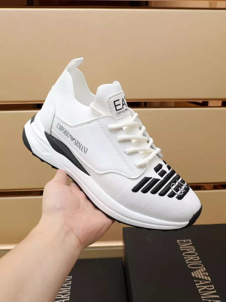 Armani] new men's fashion casual shoes 🇨🇳 original single quality 💯 exquisite details, using imported breathable cloth ➕ luxury sheepskin cushion foot 🌶 🌶 rubber wear-resistant non-slip outsole, comfortable to wear 🎋 craft refined, fine workmanship , worth having 🍉Color: three colors available Yardage: 38-44