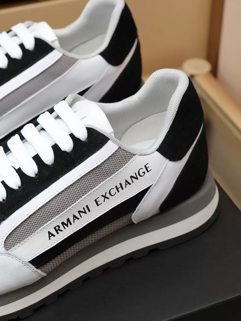 Armani] new men's fashion casual shoes 🇨🇳 original single quality, high-end boutique 💯 details exquisite and elaborate, using Italian cowhide ➕ luxury sheepskin cushion foot 🌶 🌶 rubber wear-resistant non-slip outsole, comfortable to wear 🎋 craft exquisite , fine workmanship, worth having 🍉Color: four colors to choose from Yardage: 38-44