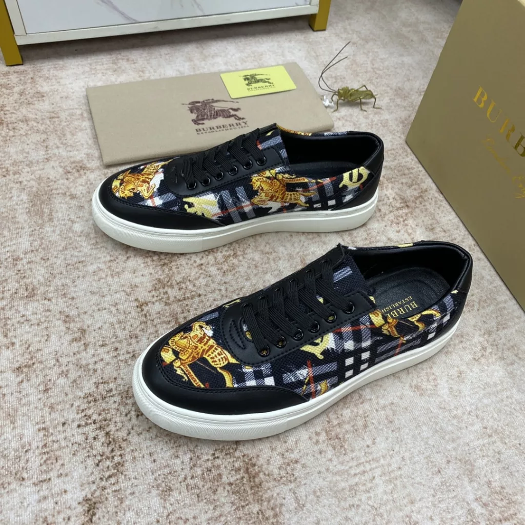 🎬【 Burberry - Burberry 】 official website synchronization counter quality fashion simple classic imported original cloth fabric leather lining original outsole (size):38-44. X0