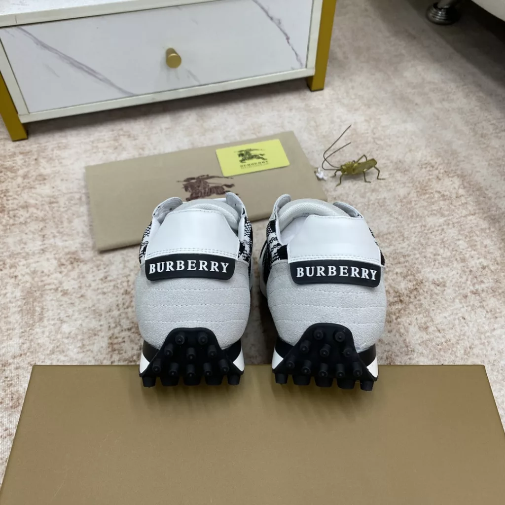 (BURBERRY - Burberry) classic models ✔️ top original single purchase goods! High-end men's 👔 casual - knitted shoes ! Original single boutique ~ simple fashion British model ~ the original imported counter guest supply plaid fabric ➕ imported cowhide lining cushioned foot, rear end bump three-dimensional logo decoration, the original rubber sole!<br>Size: 38 -44 (45 custom) X8