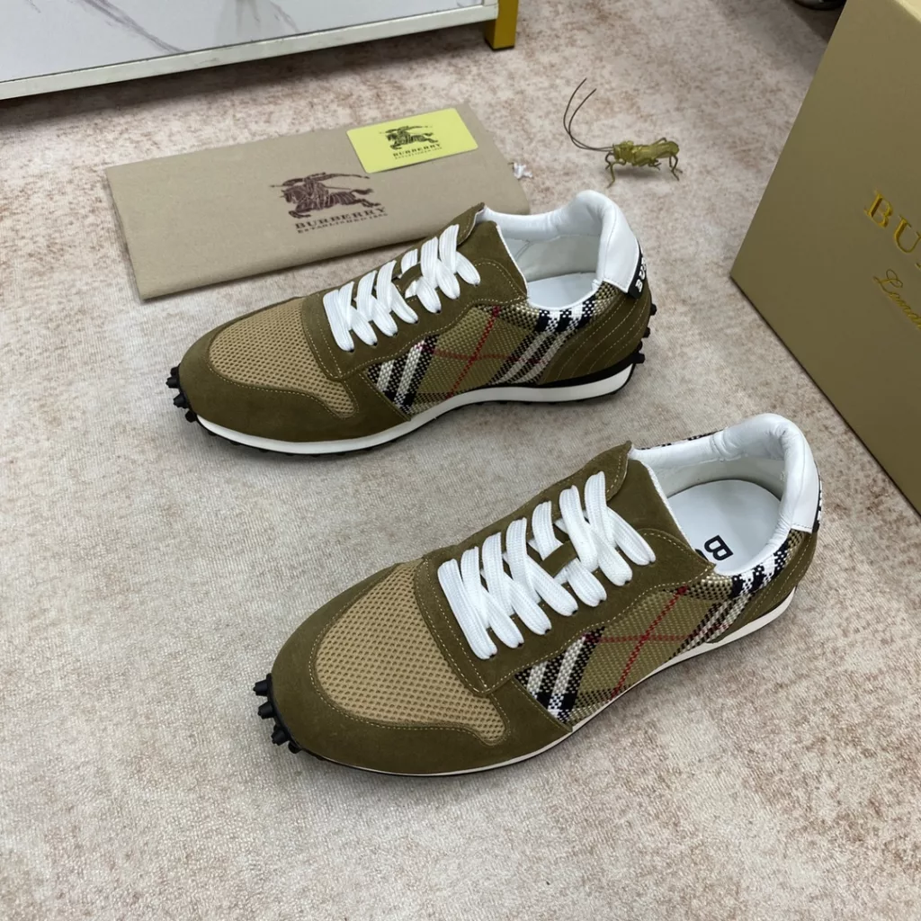 (BURBERRY - Burberry) classic models ✔️ top original single purchase goods! High-end men's 👔 casual - knitted shoes ! Original single boutique ~ simple fashion British model ~ the original imported counter guest supply plaid fabric ➕ imported cowhide lining cushioned foot, rear end bump three-dimensional logo decoration, the original rubber sole!<br>Size: 38 -44 (45 custom) X8