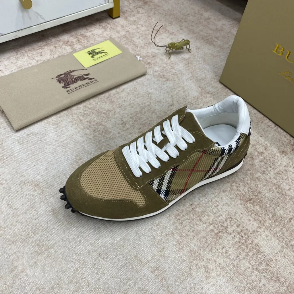 (BURBERRY - Burberry) classic models ✔️ top original single purchase goods! High-end men's 👔 casual - knitted shoes ! Original single boutique ~ simple fashion British model ~ the original imported counter guest supply plaid fabric ➕ imported cowhide lining cushioned foot, rear end bump three-dimensional logo decoration, the original rubber sole!<br>Size: 38 -44 (45 custom) X8