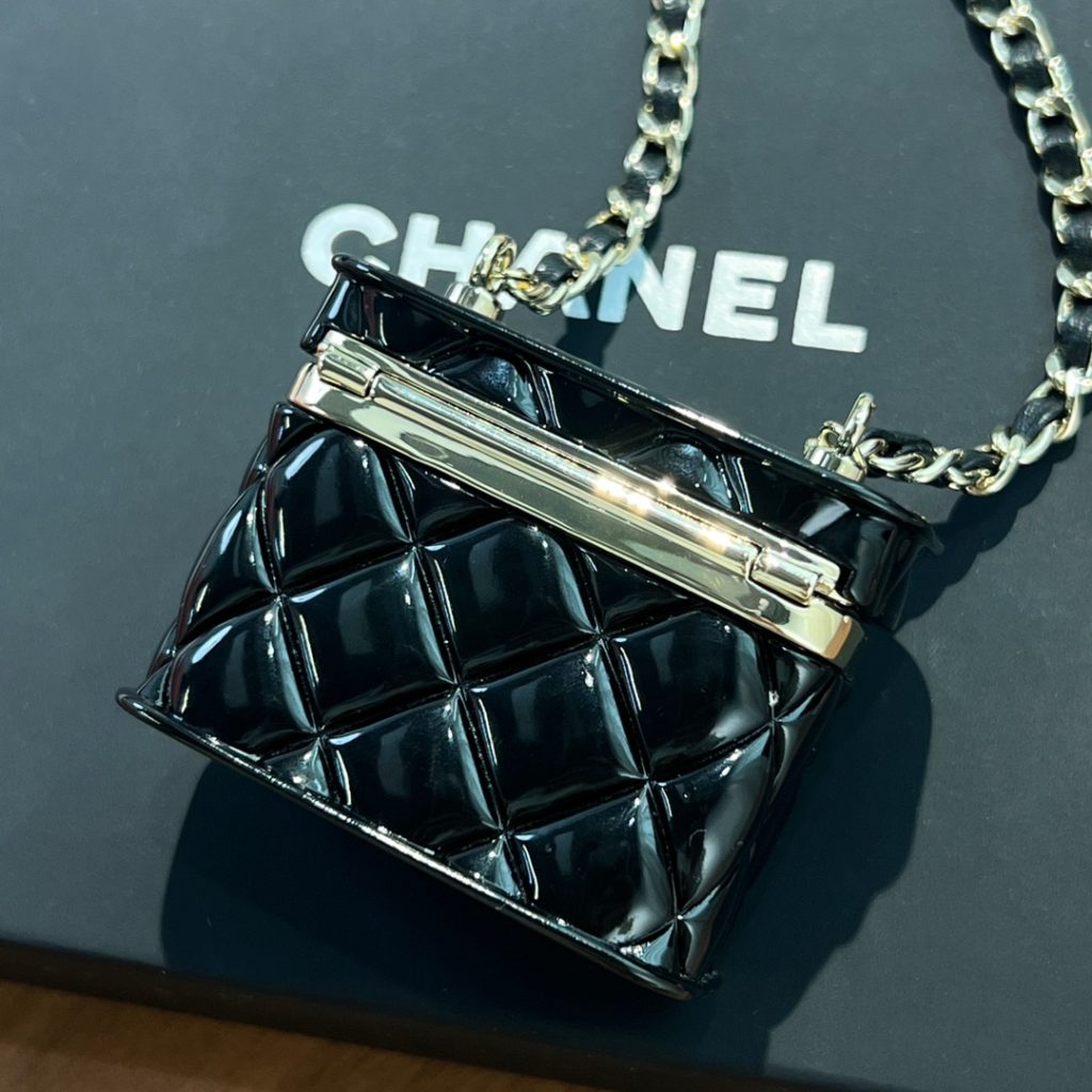 ❗ : New products ❗ : New ☑️ CHANEL Chanel double-c rhombus cross-body small bag chain necklace [gift box] full set of CHANEL original packaging [process] original single level manual engraving complete [material] high-quality brass material