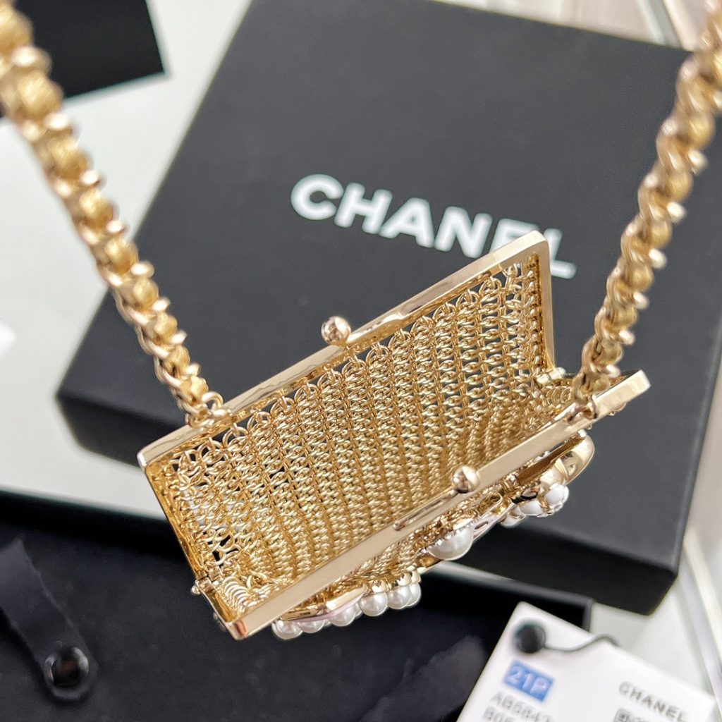 ❗ : New products ❗ : New ☑️ CHANEL Chanel double-c rhombus cross-body small bag chain necklace [gift box] full set of CHANEL original packaging [process] original single level manual engraving complete [material] high-quality brass material