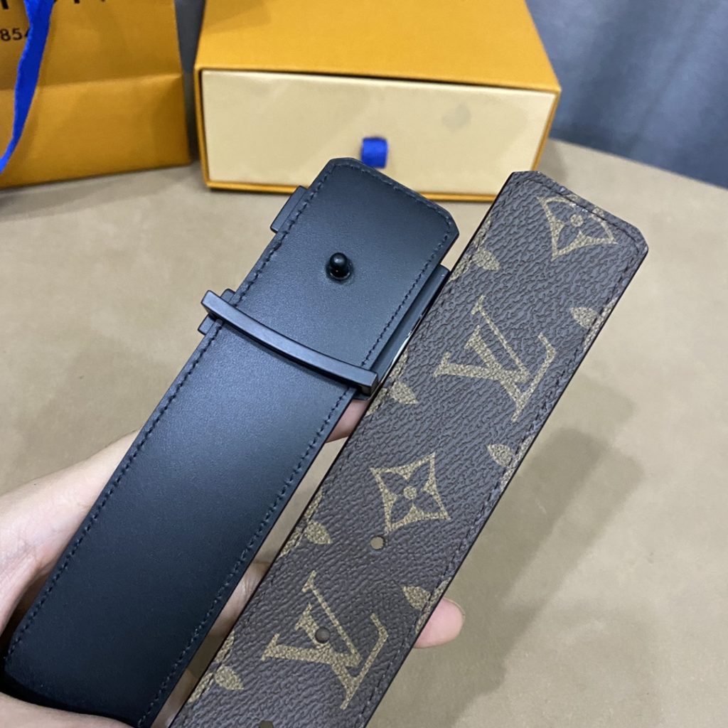 Donkey Family New Products Width 40mm Donkey Family S22 Early Spring New Belt Series Original Italian leather with new small flower embellishment hanging buckle All-around fine grinding Fine density thick gold plating Double-sided 🉑️ with