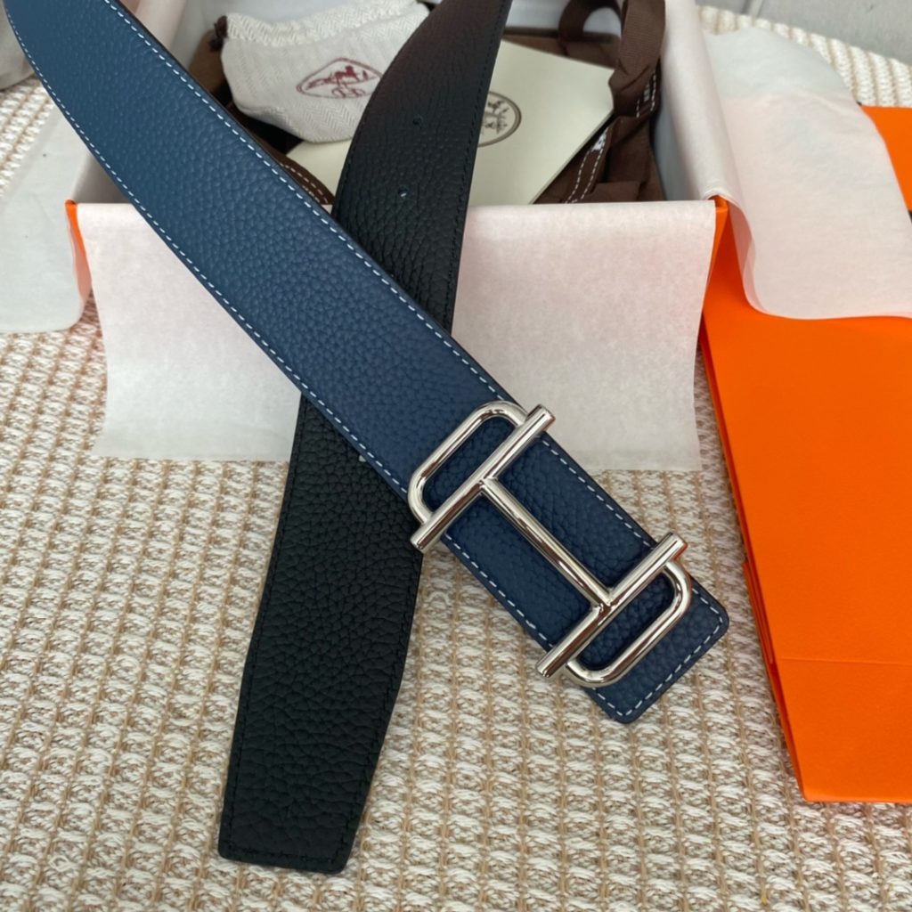 New original single. Genuine size aims original alignment belt body using imported original fixed double-sided lychee grain togo calfskin belt. New exclusive 316 stainless steel hardware! Can be used on both sides Genuine open edition! Specialized counter models!