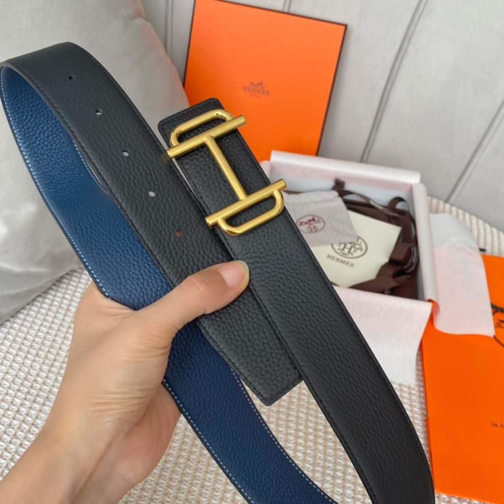 New original single. Genuine size aims original alignment belt body using imported original fixed double-sided lychee grain togo calfskin belt. New exclusive 316 stainless steel hardware! Can be used on both sides Genuine open edition! Specialized counter models!