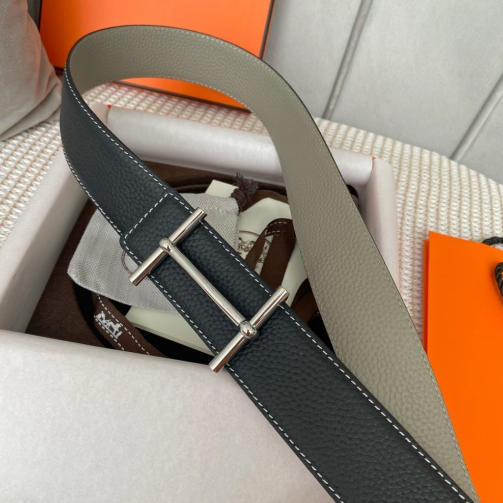 New original single. Genuine size aims original alignment belt body using imported original fixed double-sided lychee grain togo calfskin belt. New exclusive 316 stainless steel hardware! Can be used on both sides Genuine open edition! Specialized counter models!