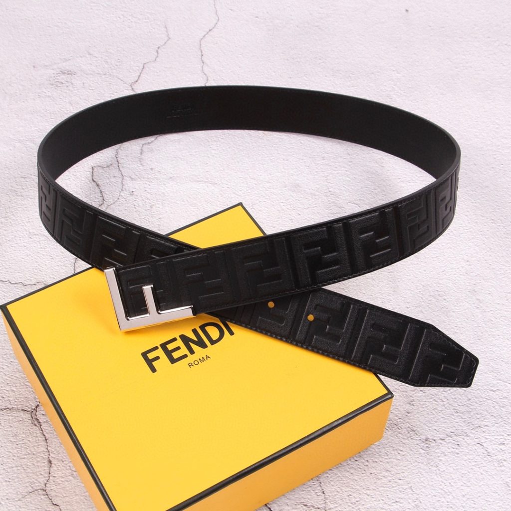 FENDl (Fendi) 38MM wide double-sided imported calfskin production with the original F buckle classic fashion casual trend men's belt exquisite style unique design workmanship details perfect HD real shooting quality assurance