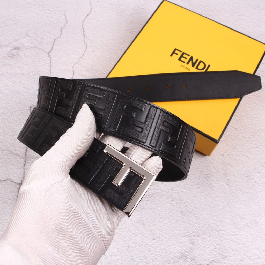 FENDl (Fendi) 38MM wide double-sided imported calfskin production with the original F buckle classic fashion casual trend men's belt exquisite style unique design workmanship details perfect HD real shooting quality assurance