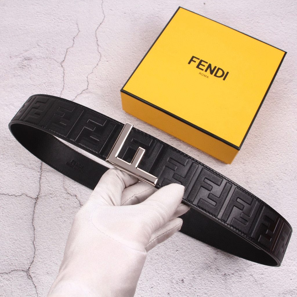 FENDl (Fendi) 38MM wide double-sided imported calfskin production with the original F buckle classic fashion casual trend men's belt exquisite style unique design workmanship details perfect HD real shooting quality assurance