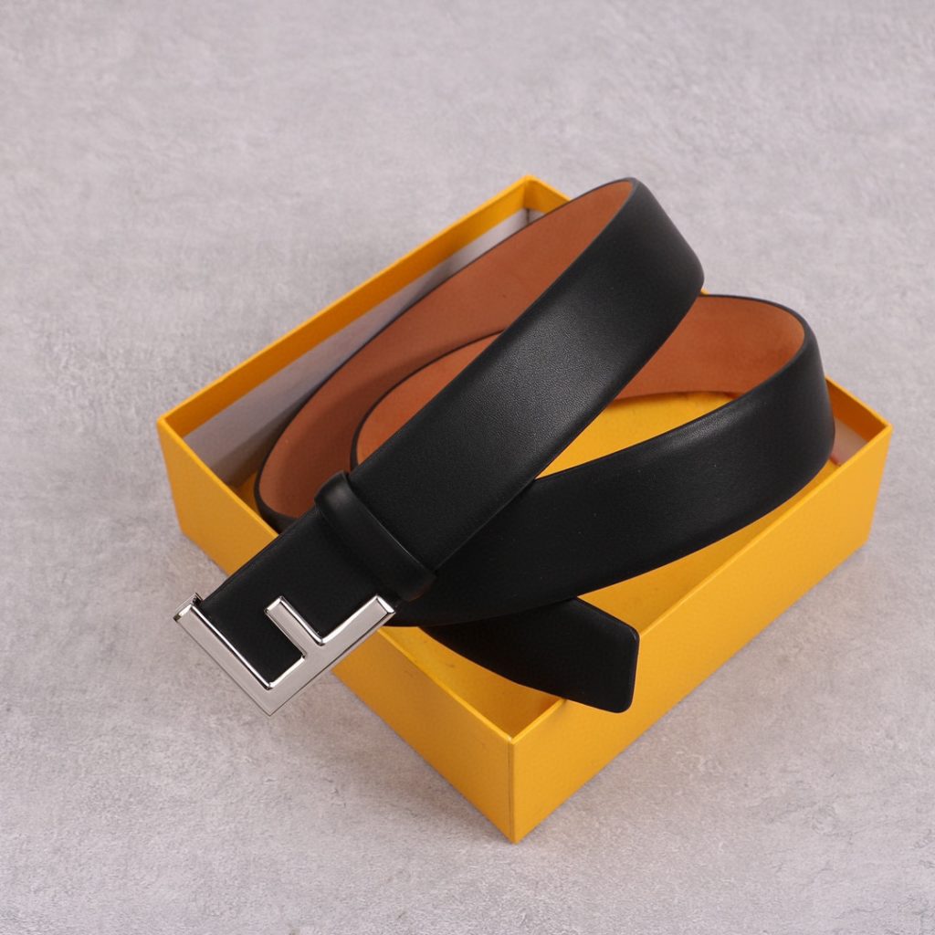 FENDl (Fendi) 38MM wide double-sided imported calfskin production with the original F buckle classic fashion casual trend men's belt exquisite style unique design workmanship details perfect HD real shooting quality assurance