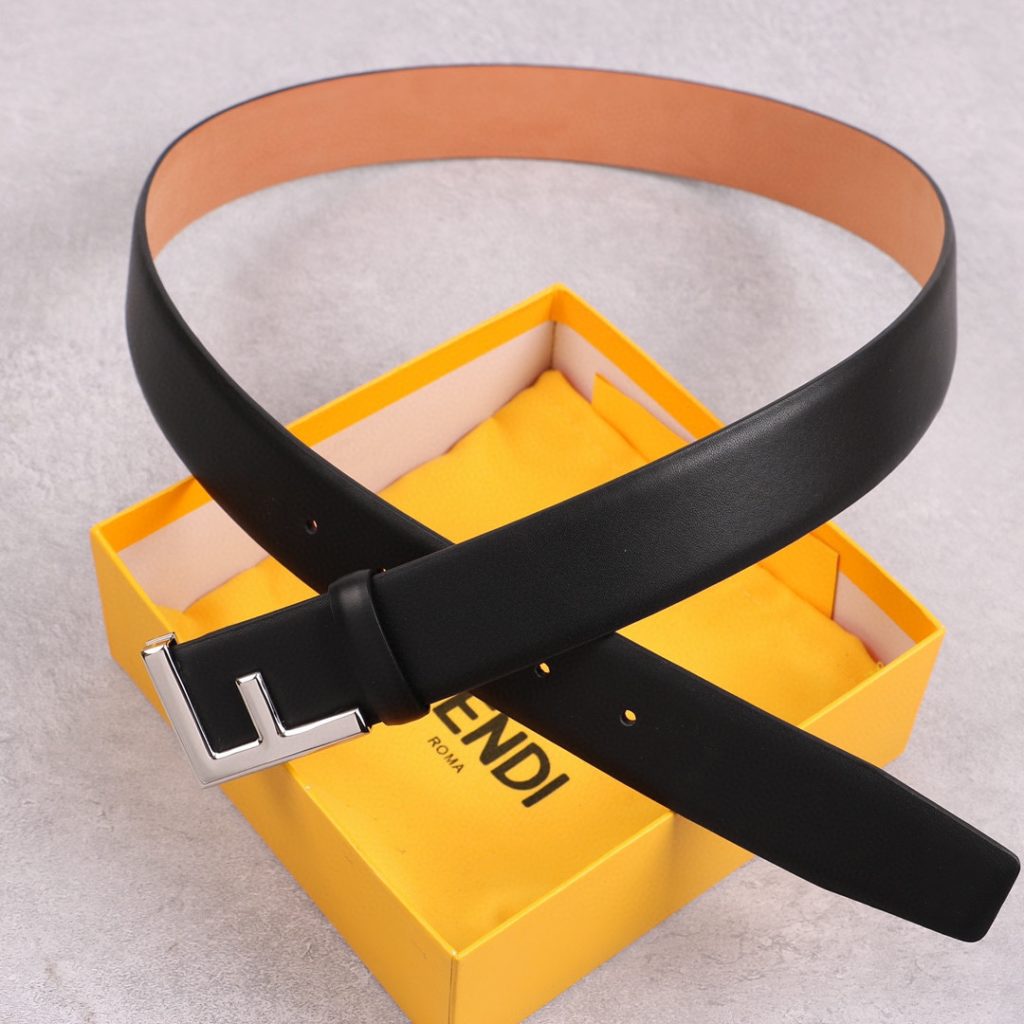 FENDl (Fendi) 38MM wide double-sided imported calfskin production with the original F buckle classic fashion casual trend men's belt exquisite style unique design workmanship details perfect HD real shooting quality assurance