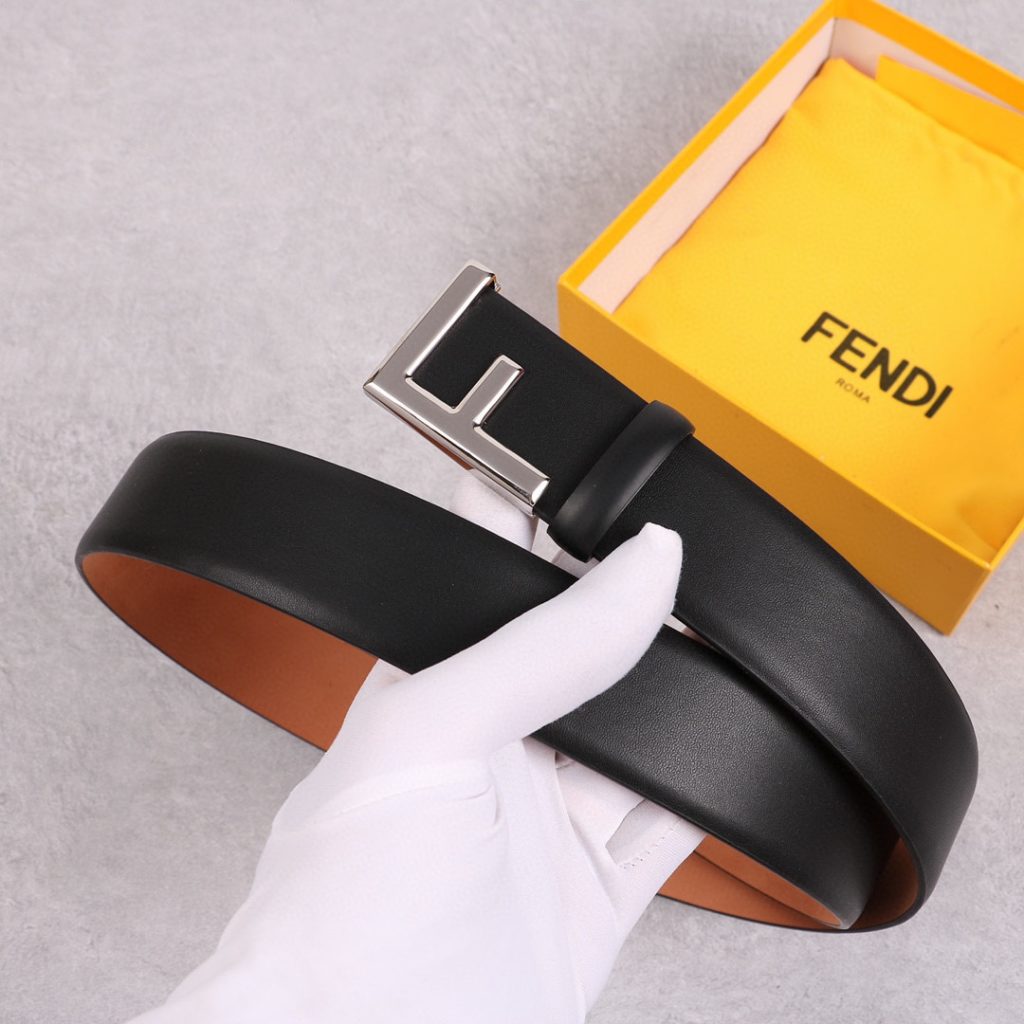 FENDl (Fendi) 38MM wide double-sided imported calfskin production with the original F buckle classic fashion casual trend men's belt exquisite style unique design workmanship details perfect HD real shooting quality assurance