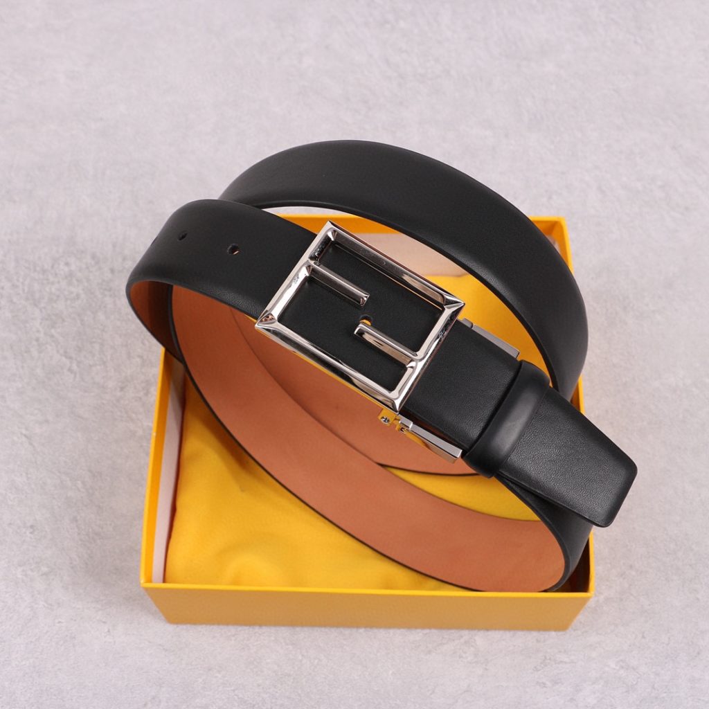 FENDl (Fendi) 38MM wide double-sided imported calfskin production with the original F buckle classic fashion casual trend men's belt exquisite style unique design workmanship details perfect HD real shooting quality assurance